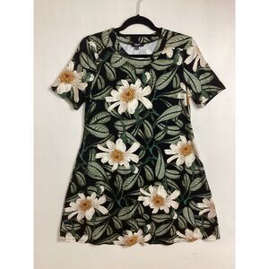 Premise Dress Women's Medium Lush‎ Floral Printed